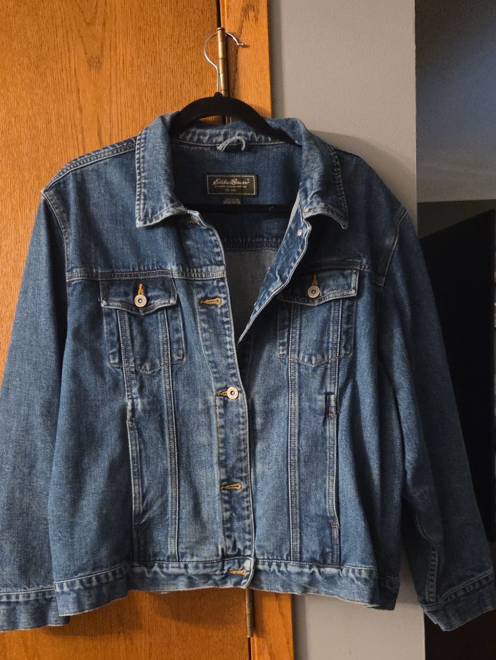 Eddie Bauer Classic Medium Blue Denim Jacket